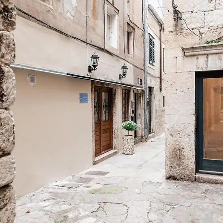 Lito דירה שיבניק